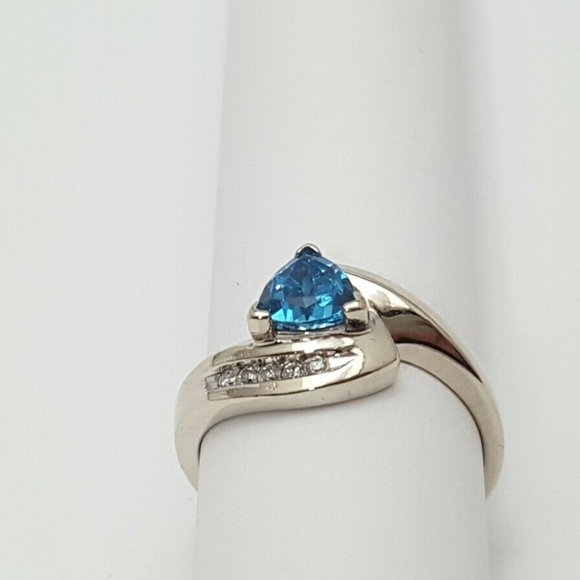 Elegant 10K Karat Solid White Gold Blue Topaz & Diamond Ring - Size 7 - Nice! - Picture 6 of 11